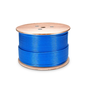 1000英尺（305m）Cat7屏蔽和铝箔（SFTP）固态PVC CMR蓝色大容量以太网电缆